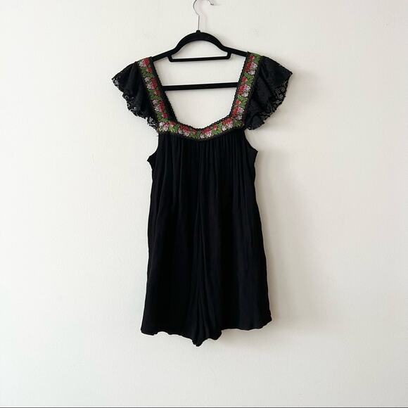 Urban Outfitters Marissa Black Gauzy Embroidered Romper - Picture 3 of 7